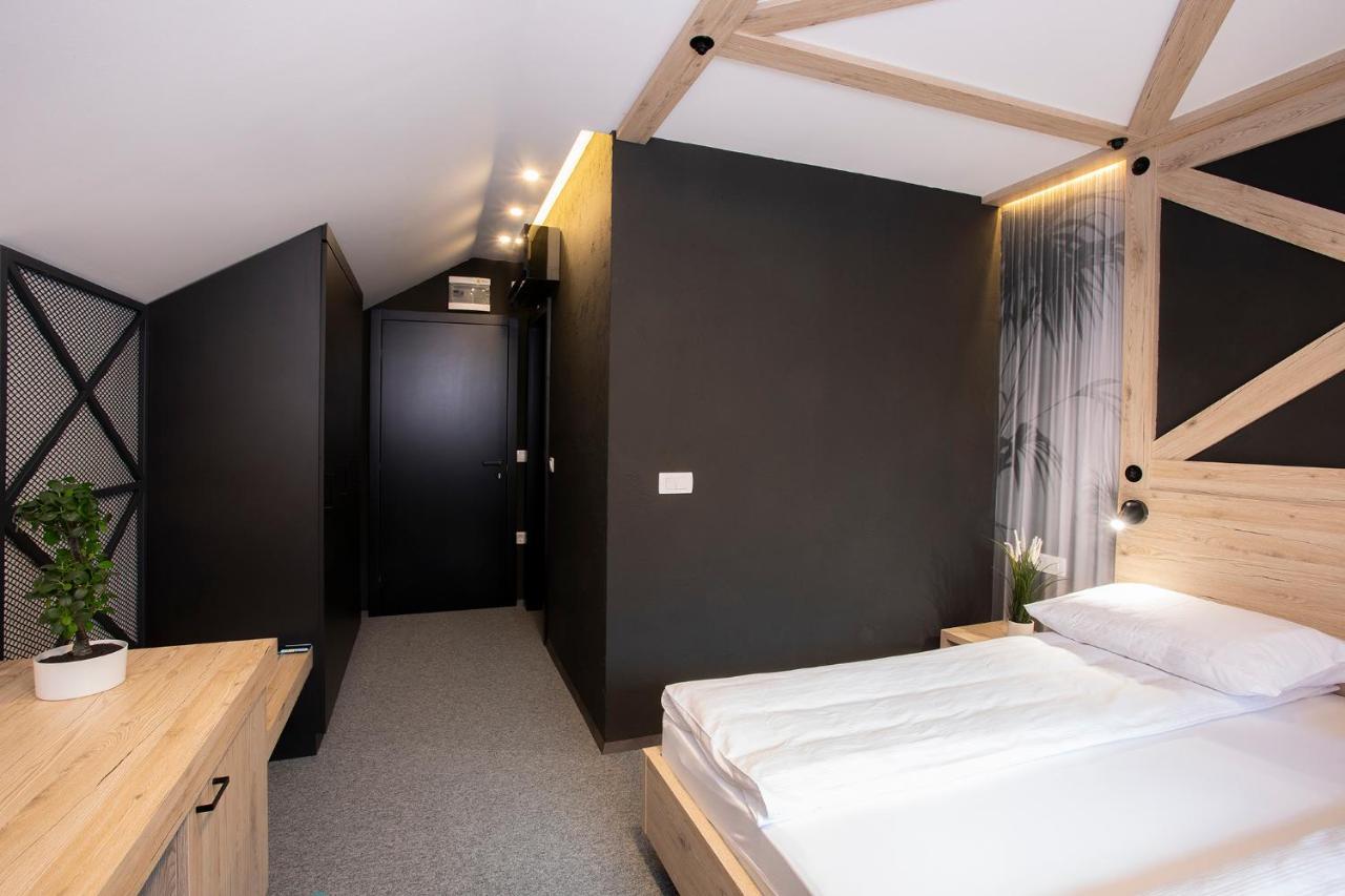 Rooms Bolero Naklo Eksteriør billede