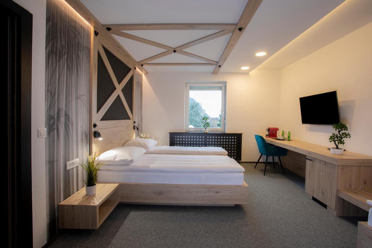 Rooms Bolero Naklo Eksteriør billede